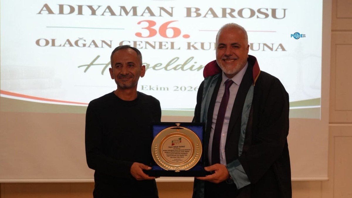 Bilal Doğan'dan duygusal veda: Baro emekçilerine plaket verdi  - Videolu Haber