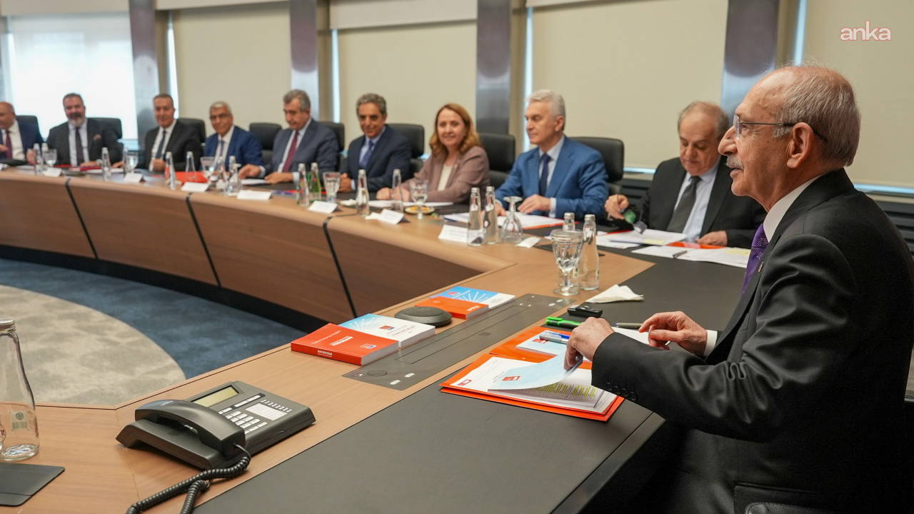 Kemal Kılıçdaroğlu istifaların ardından kurmaylarını topladı
