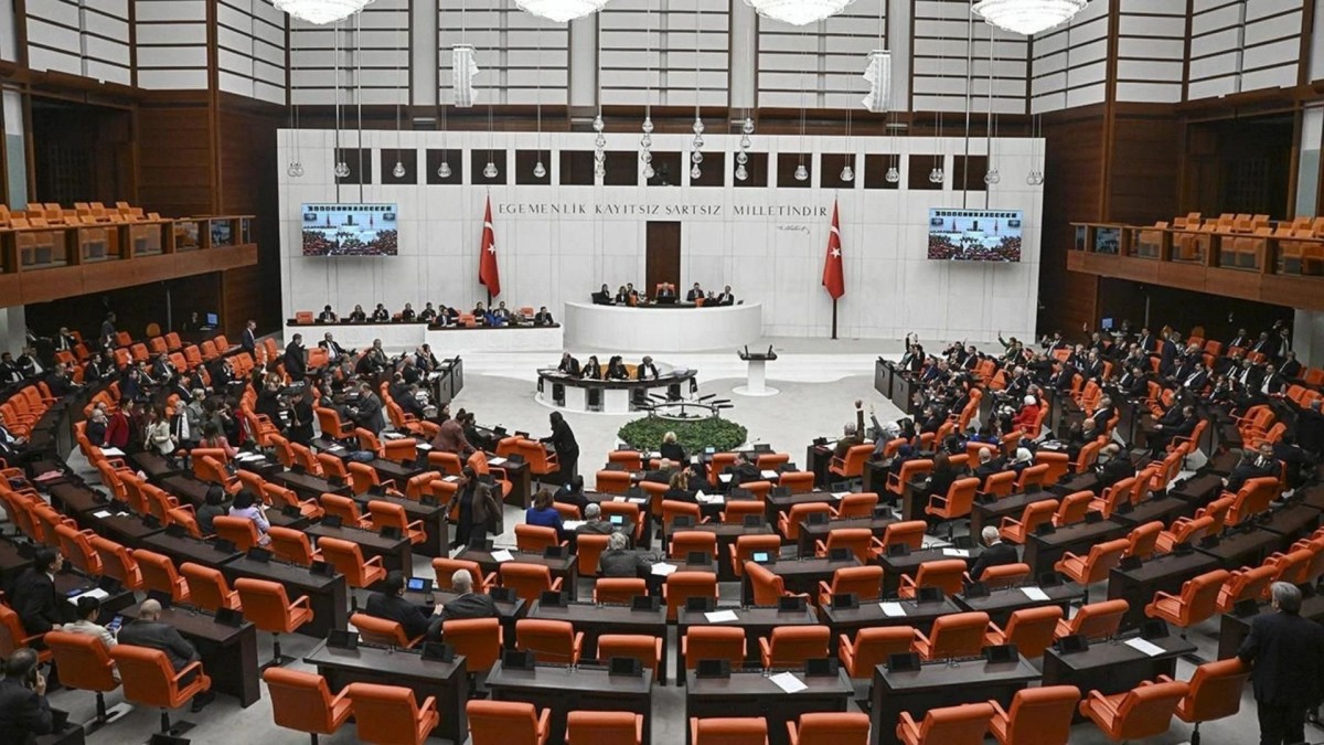 TBMM'de yoğun hafta: Fon mağdurlarına ödeme, KİT denetimleri ve Kızılay teklifi gündemde