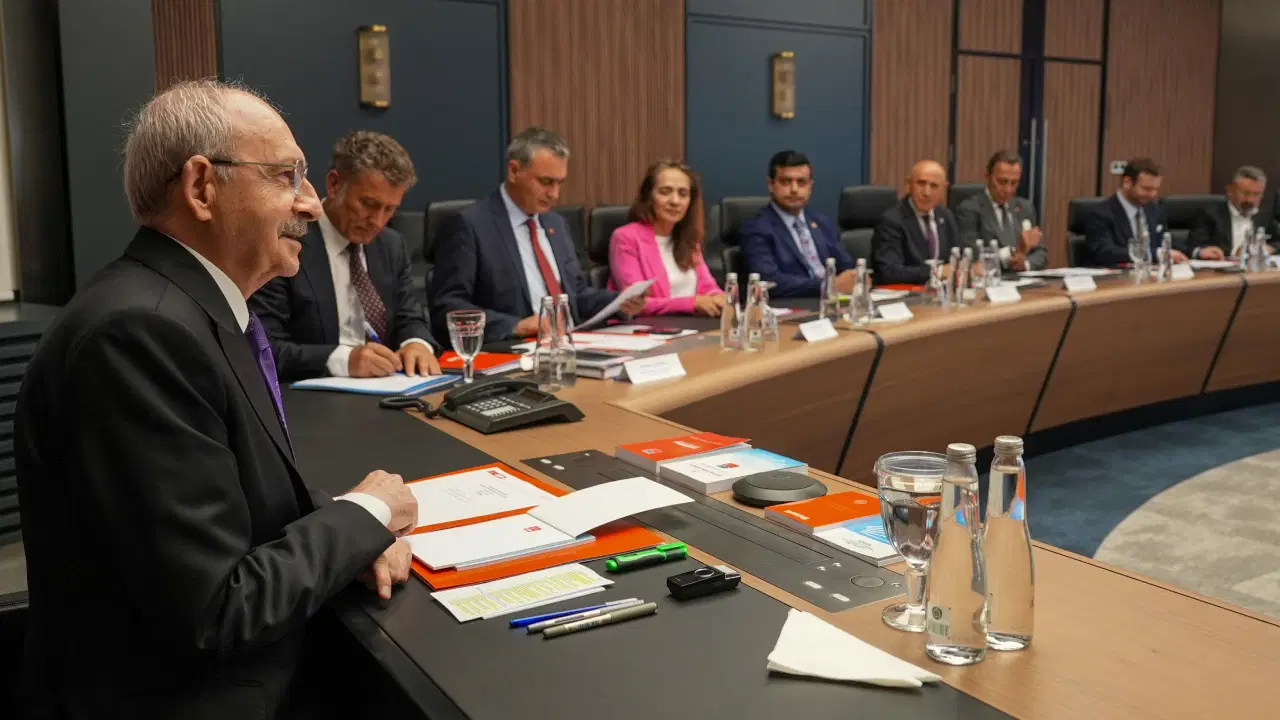 Tepkilerin odağındaki MYK'ye dikkat çeken görev: Kılıçdaroğlu’ndan 'illeri gezin' talimatı