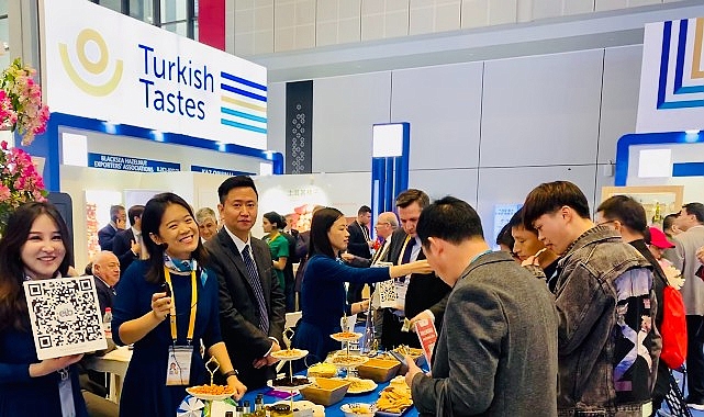 Türk ihraç ürünleri Çin'in batısına Urumçi'den doğusuna Şanghay'dan girecek!