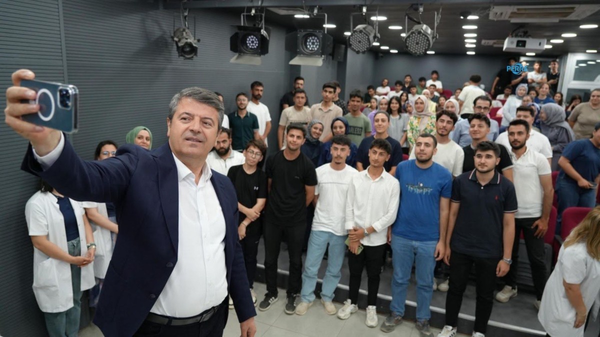 Tutdere’nin eğitimde fırsat eşitliği hamlesi başarı getirdi: AKEM’de 30 öğrenci ilk 30 binde  - Videolu Haber
